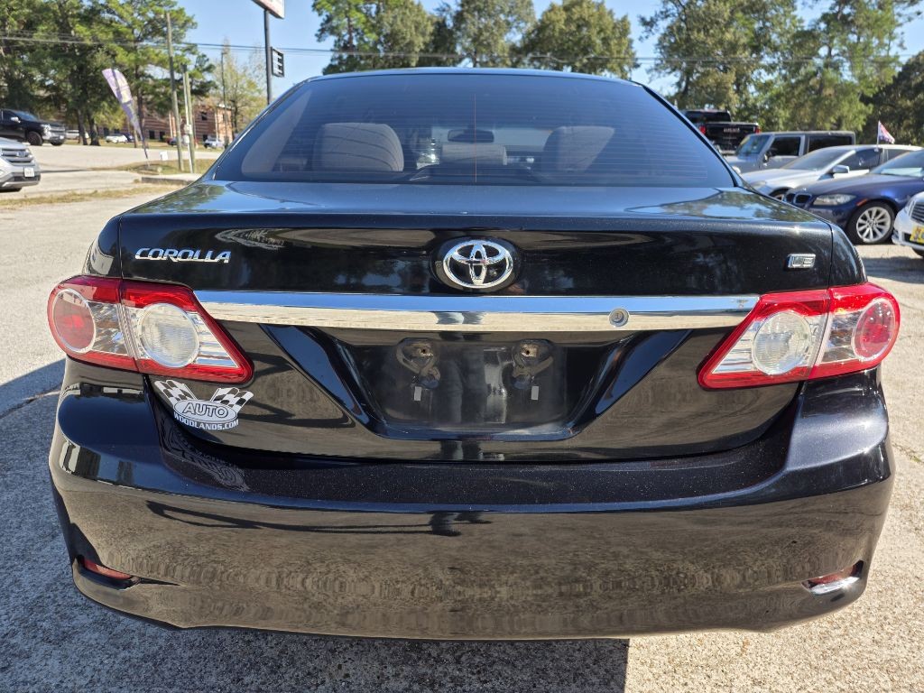 2013 Toyota Corolla Image 6