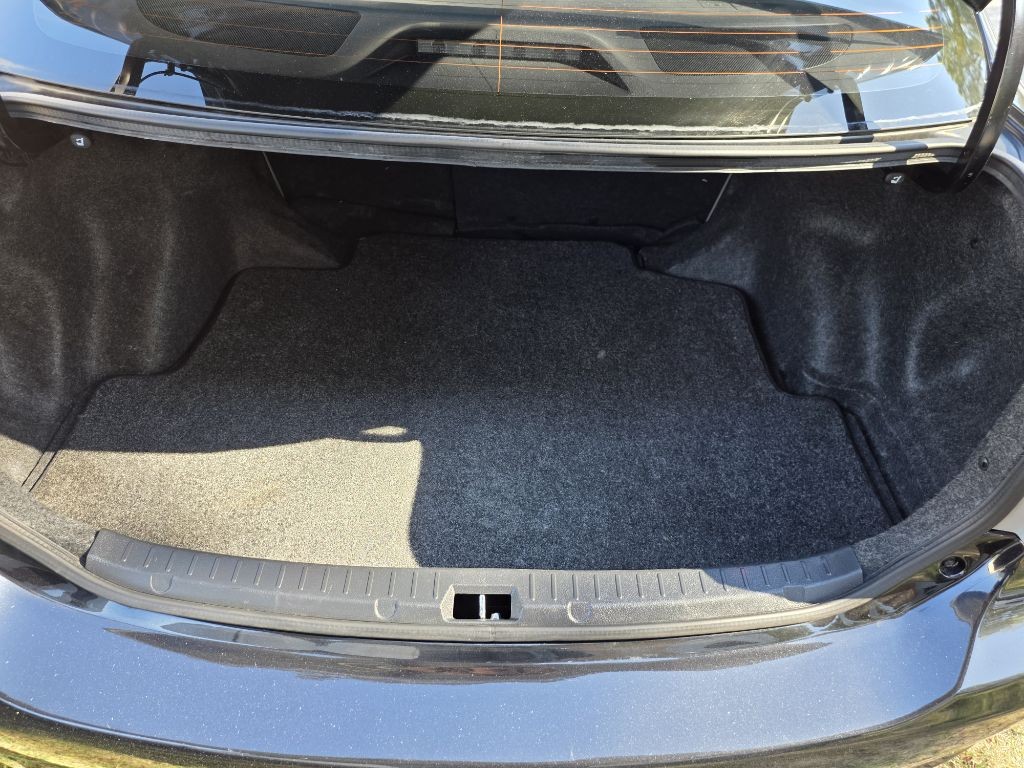 2013 Toyota Corolla Image 18