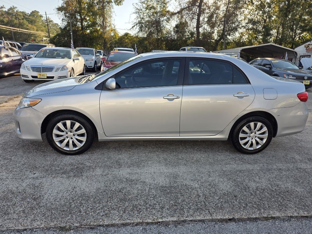 2013 Toyota Corolla Image 4