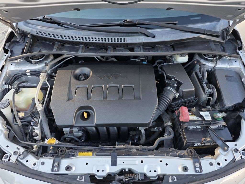 2013 Toyota Corolla Image 19