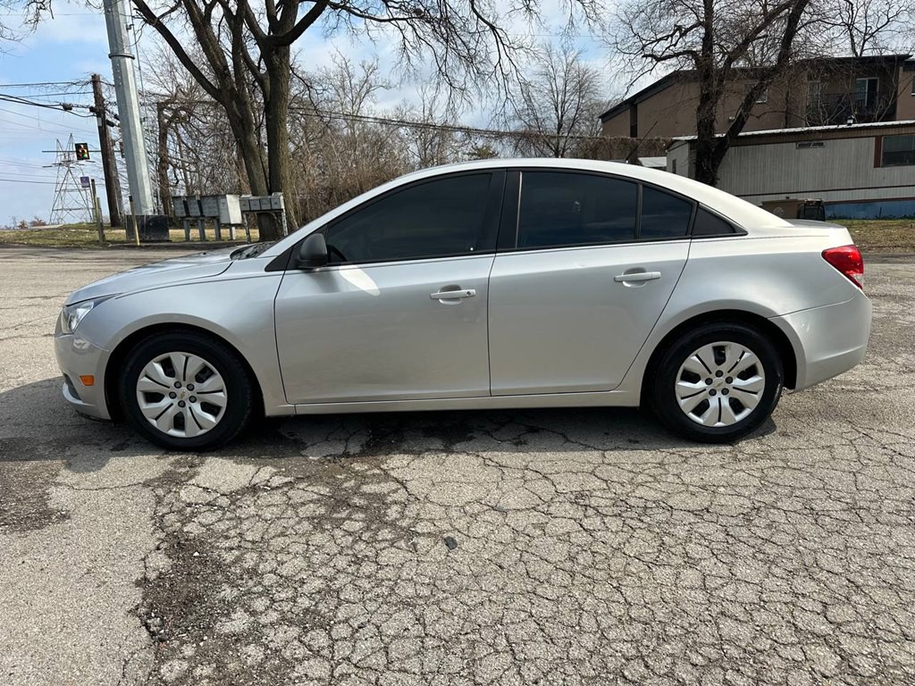 2013 Chevrolet Cruze Image 8