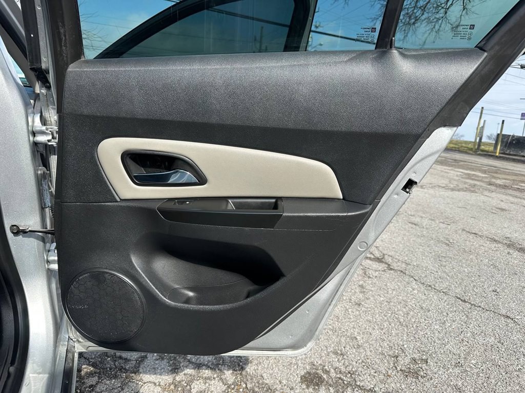 2013 Chevrolet Cruze Image 23
