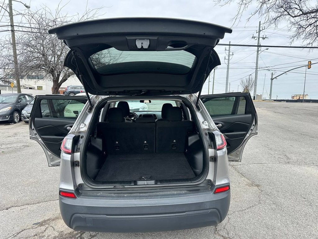 2019 Jeep Cherokee Image 10
