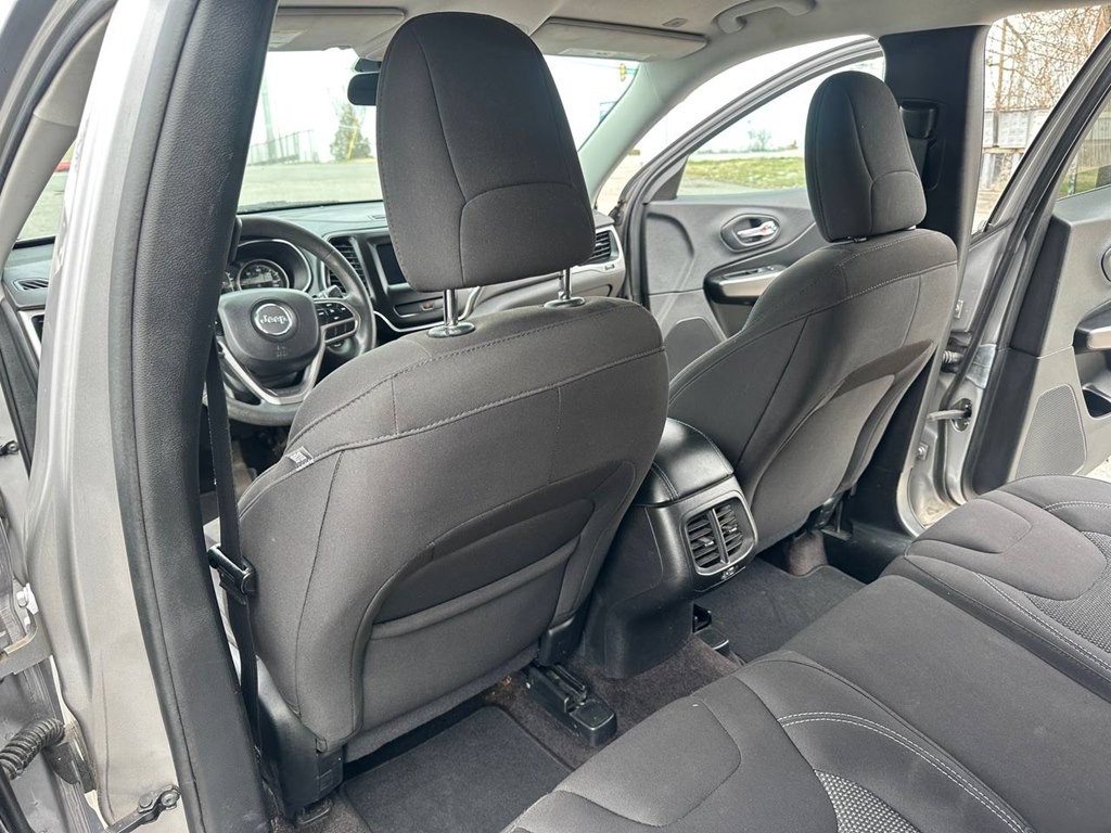 2019 Jeep Cherokee Image 17