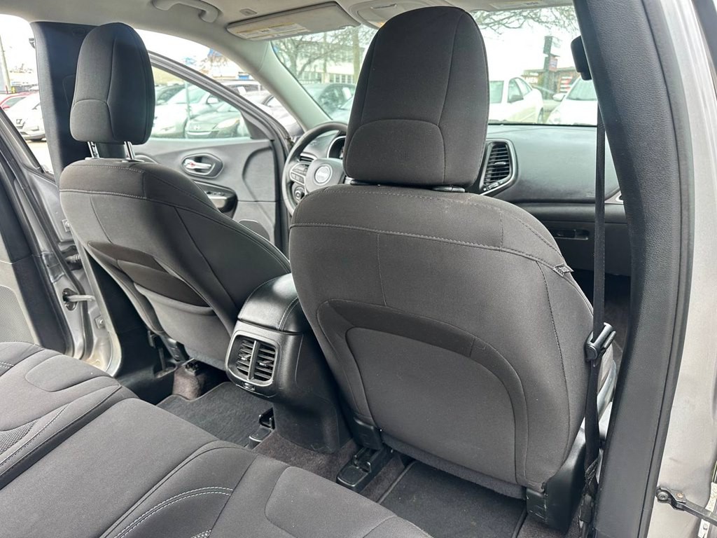2019 Jeep Cherokee Image 22