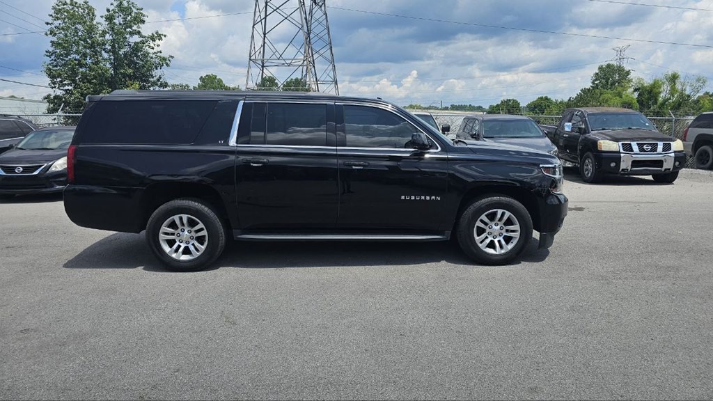 2019 Chevrolet Suburban Image 4