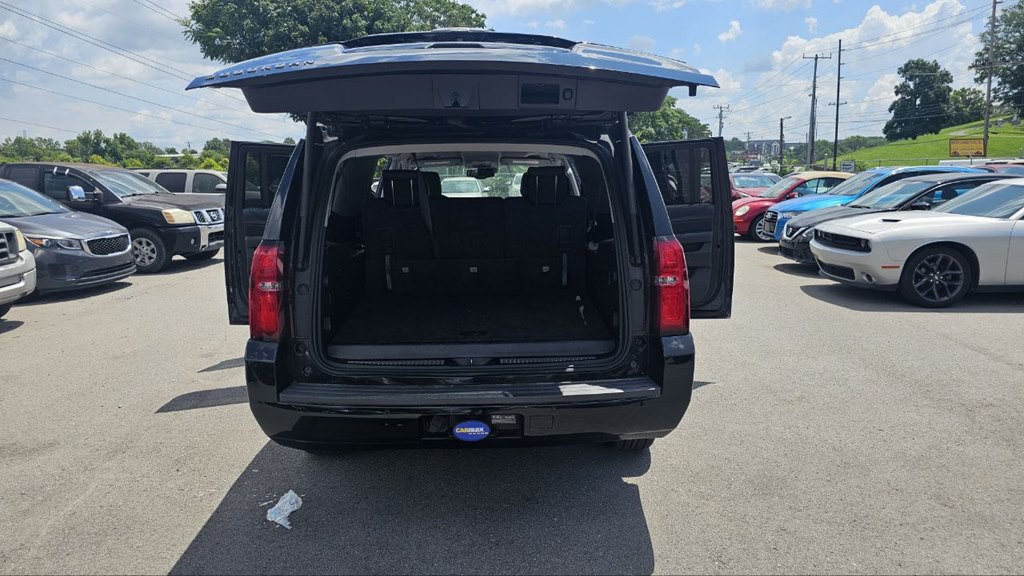 2019 Chevrolet Suburban Image 11