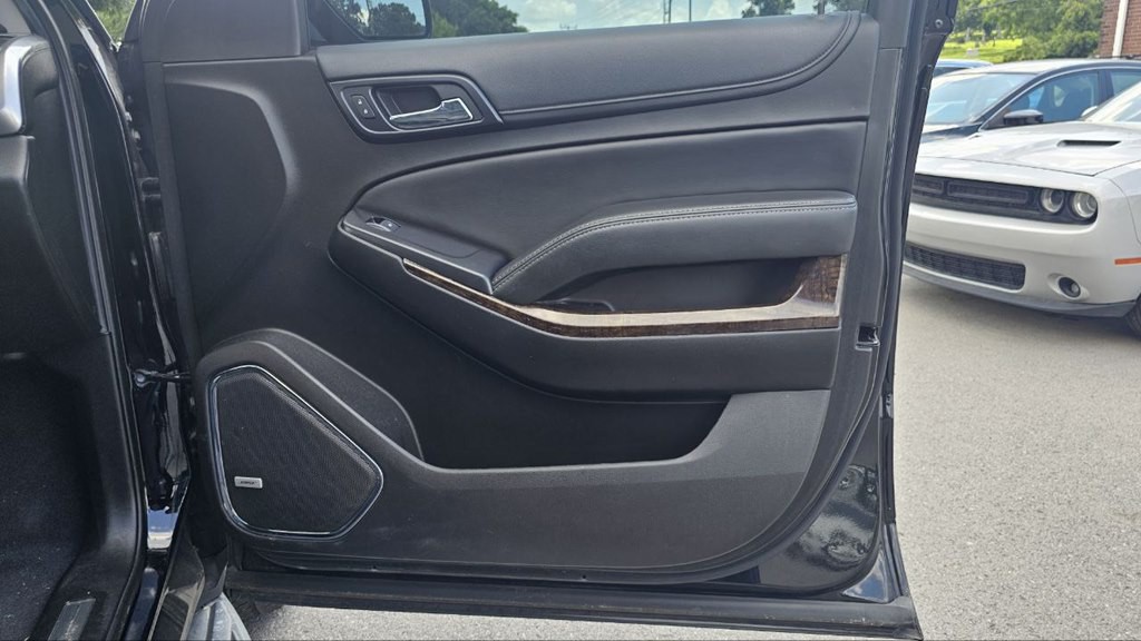 2019 Chevrolet Suburban Image 23
