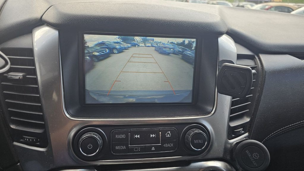 2019 Chevrolet Suburban Image 24