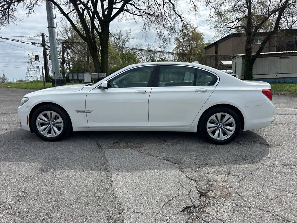2012 BMW 7 Series Image 8