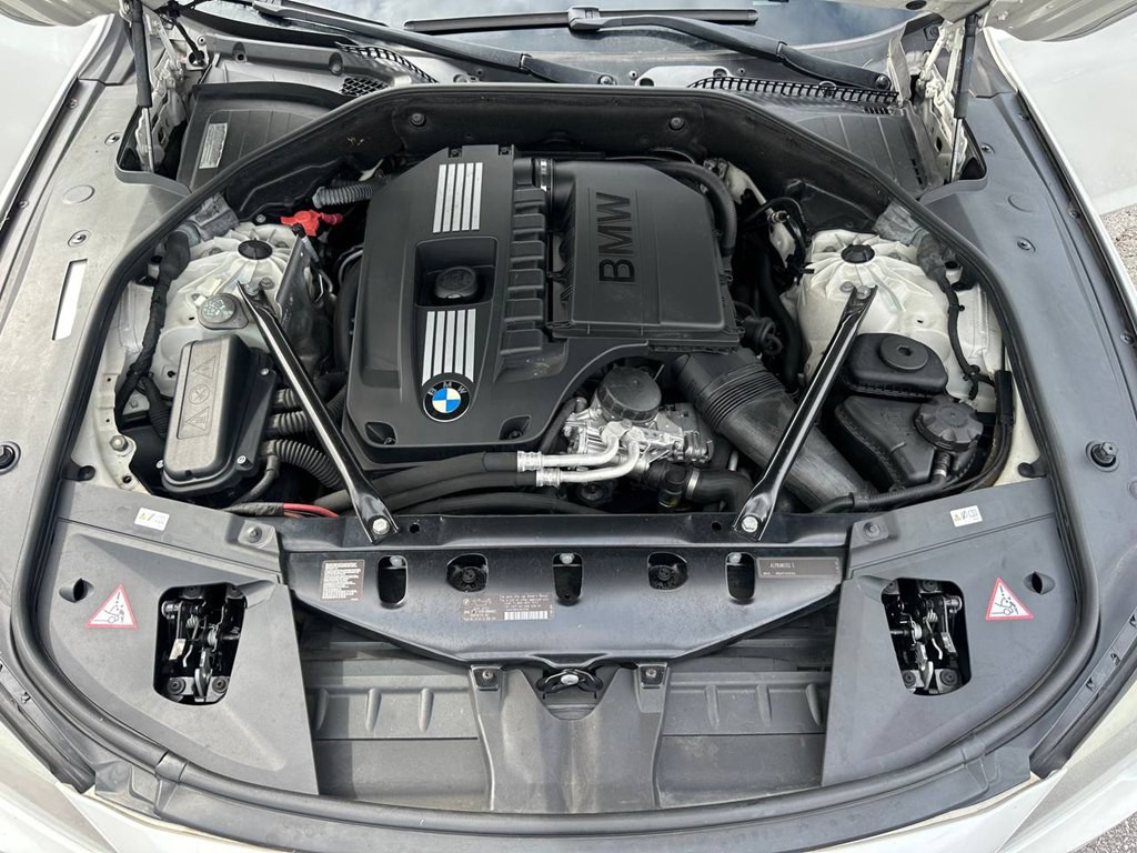 2012 BMW 7 Series Image 10
