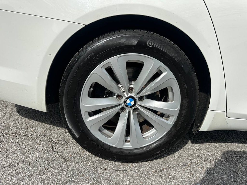 2012 BMW 7 Series Image 28