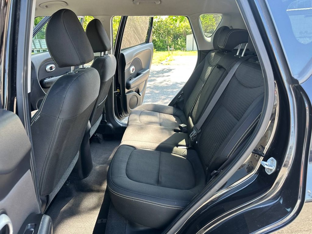 2014 Kia Soul Image 16