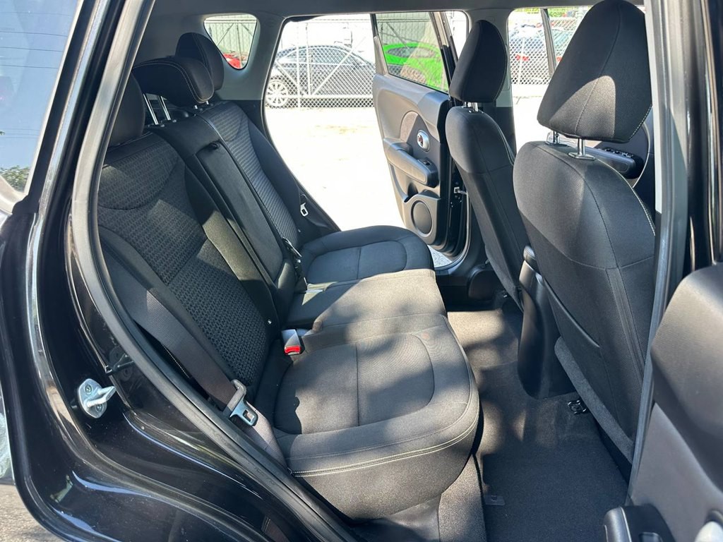 2014 Kia Soul Image 17