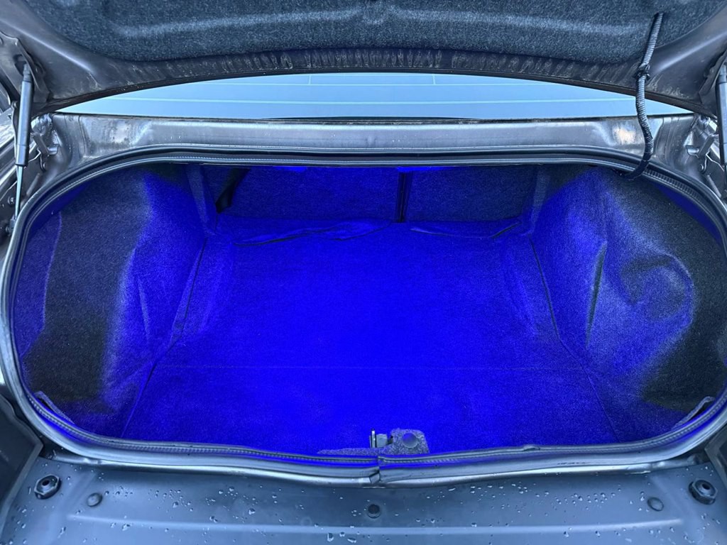 2015 Dodge Challenger Image 12