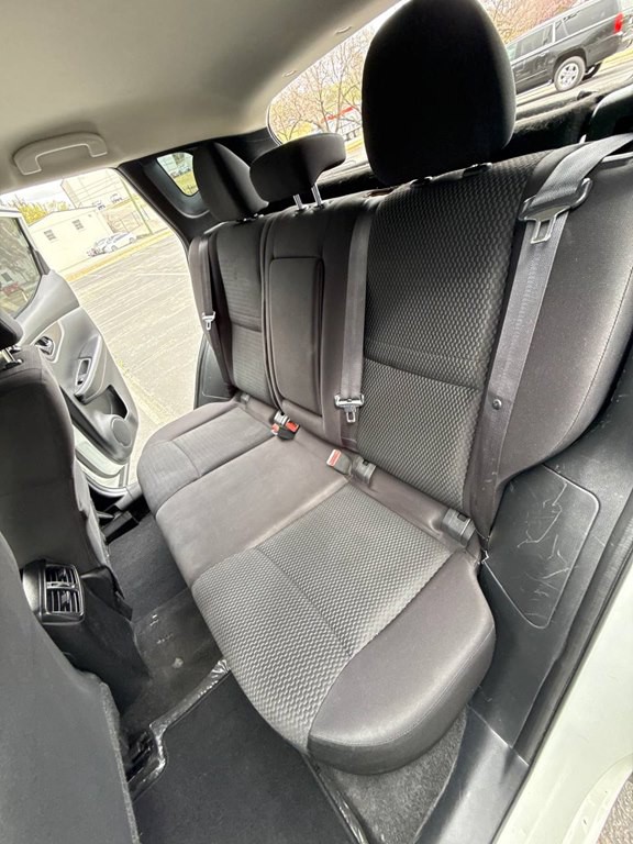 2018 Nissan Rogue Image 21