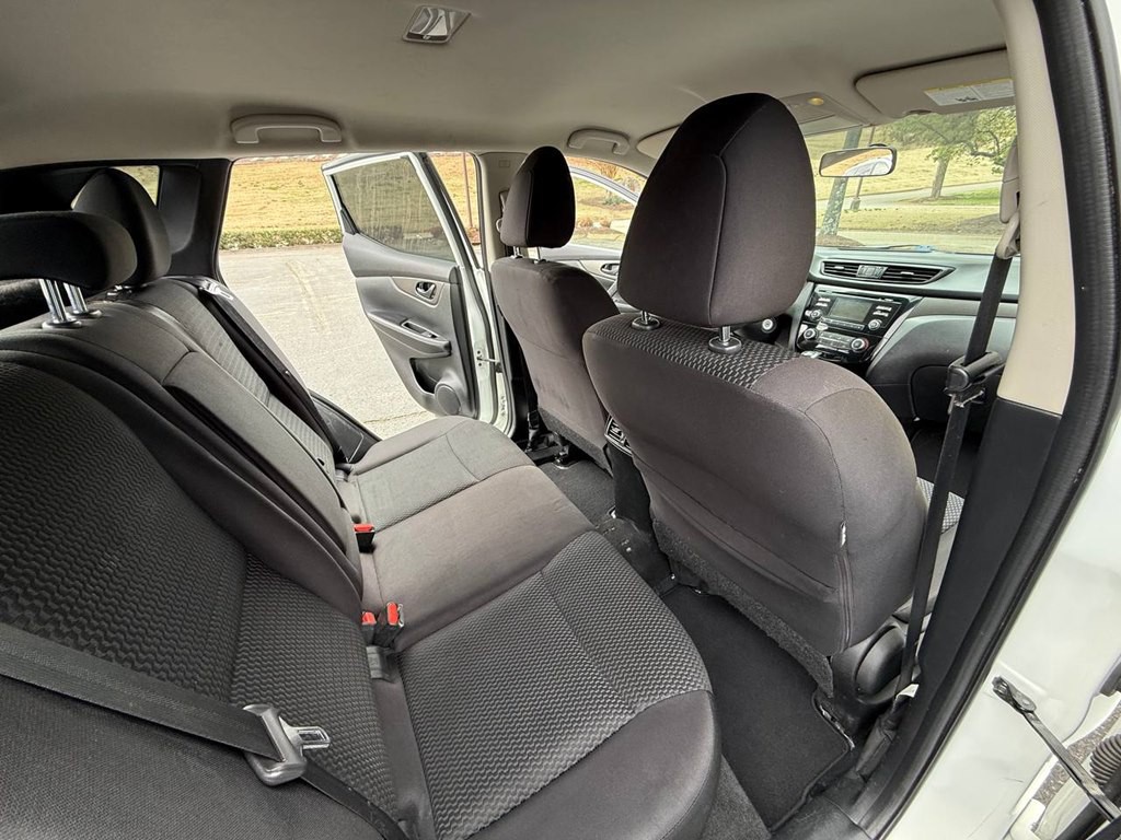 2018 Nissan Rogue Image 23
