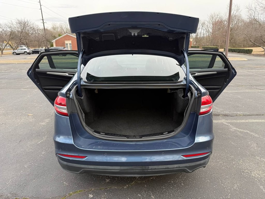 2019 Ford Fusion Image 12