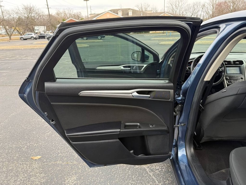 2019 Ford Fusion Image 15