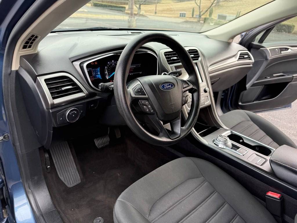 2019 Ford Fusion Image 18