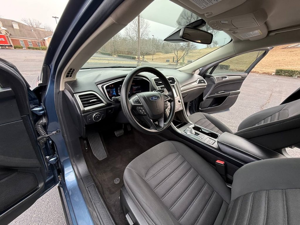 2019 Ford Fusion Image 19