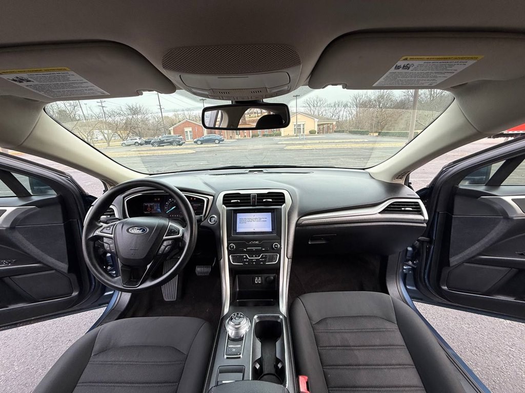 2019 Ford Fusion Image 25