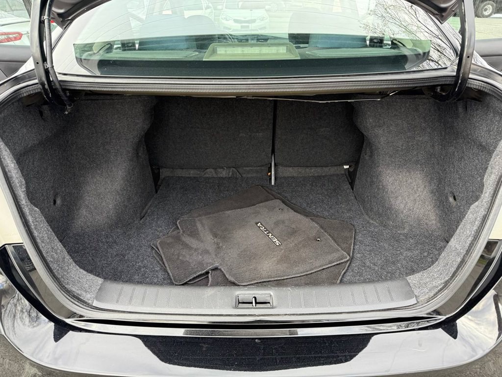 2019 Nissan Sentra Image 13