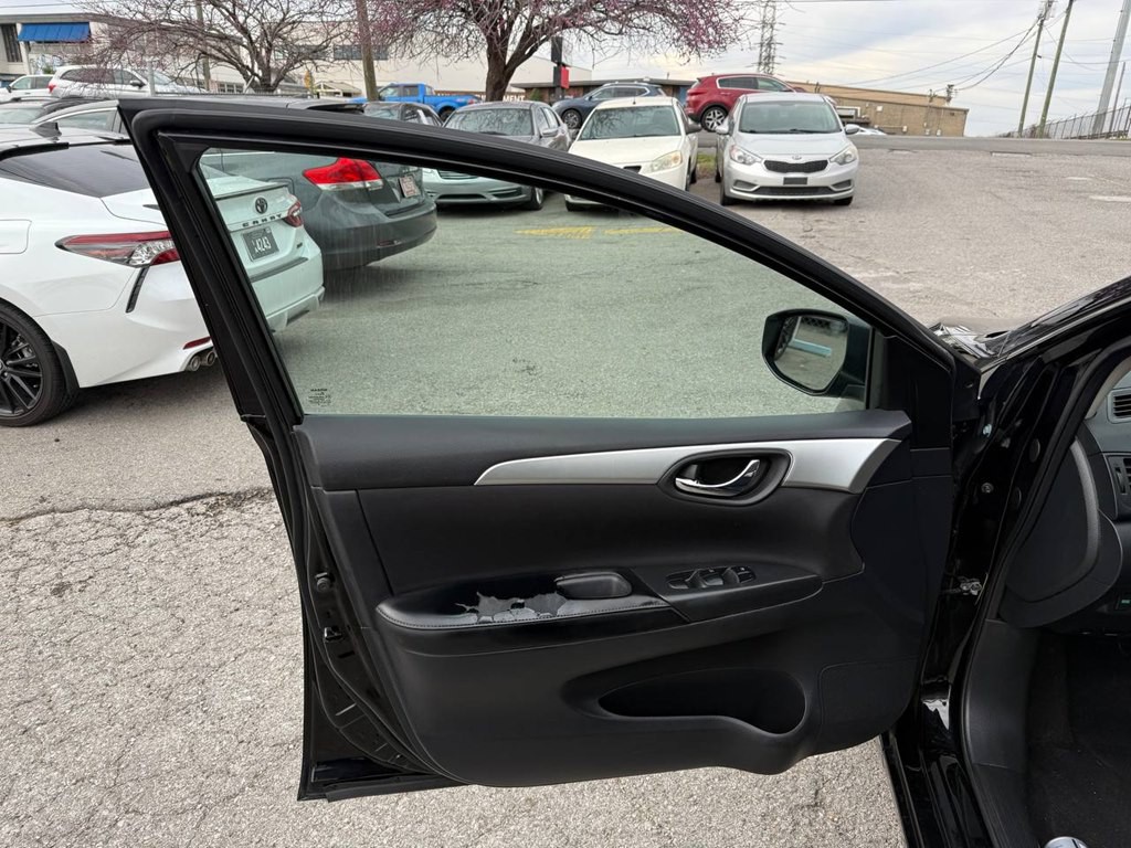 2019 Nissan Sentra Image 14
