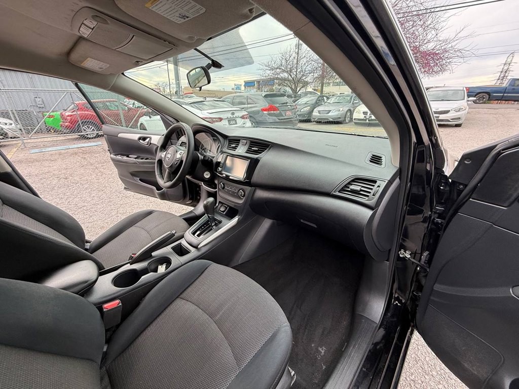 2019 Nissan Sentra Image 28