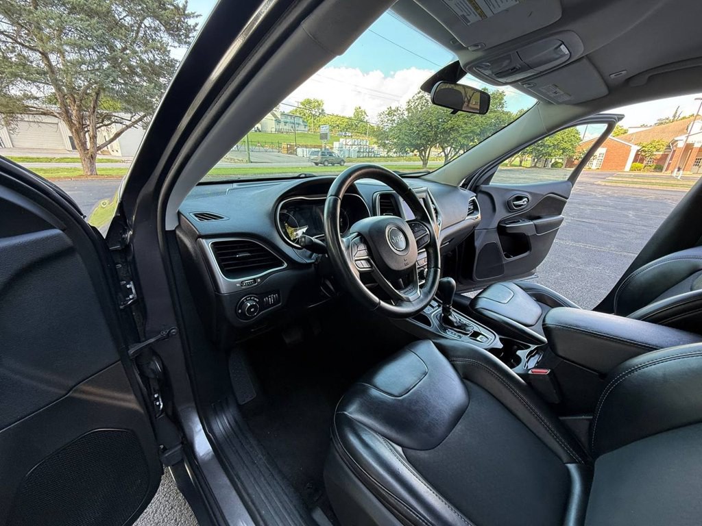 2019 Jeep Cherokee Image 18