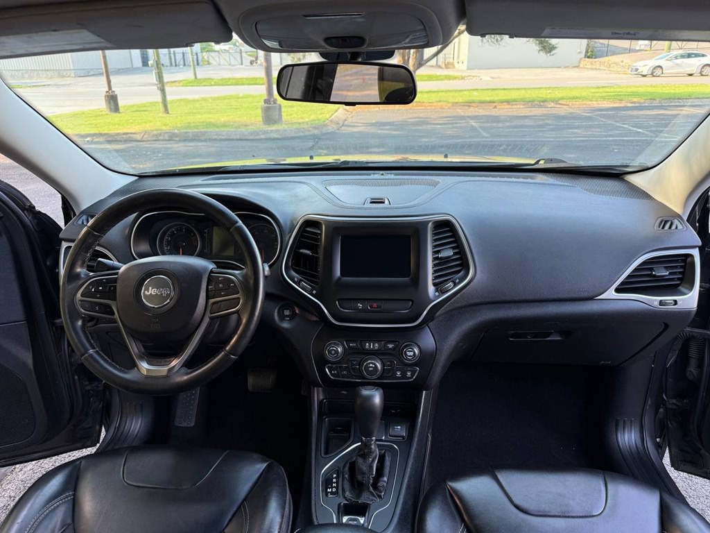2019 Jeep Cherokee Image 25