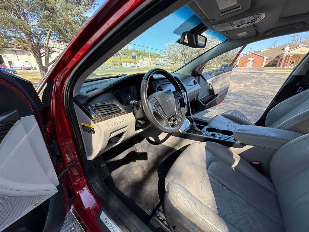 2016 Hyundai Sonata Image 18