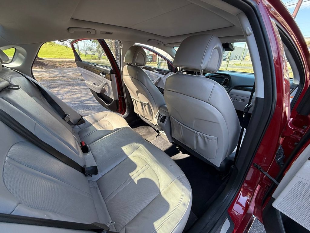 2016 Hyundai Sonata Image 23