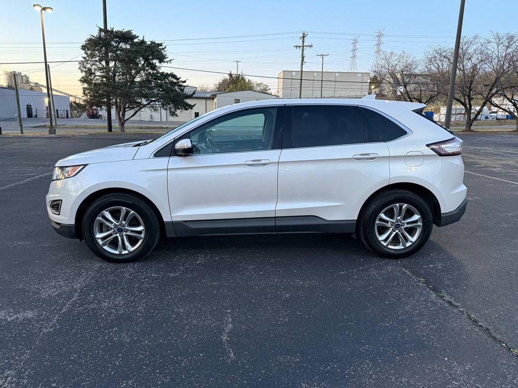 2016 Ford Edge Image 8