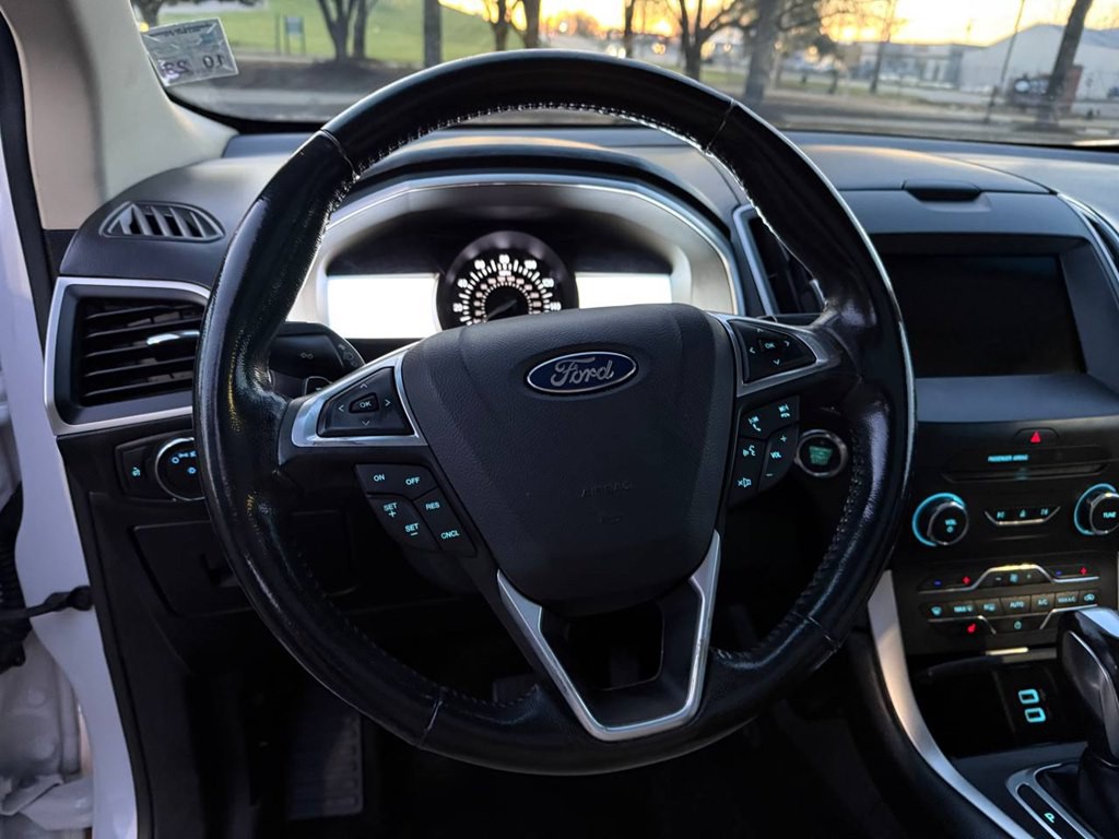 2016 Ford Edge Image 23
