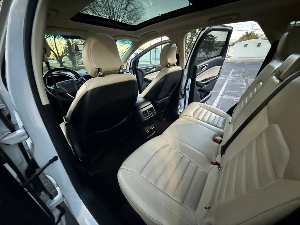 2016 Ford Edge Image 25