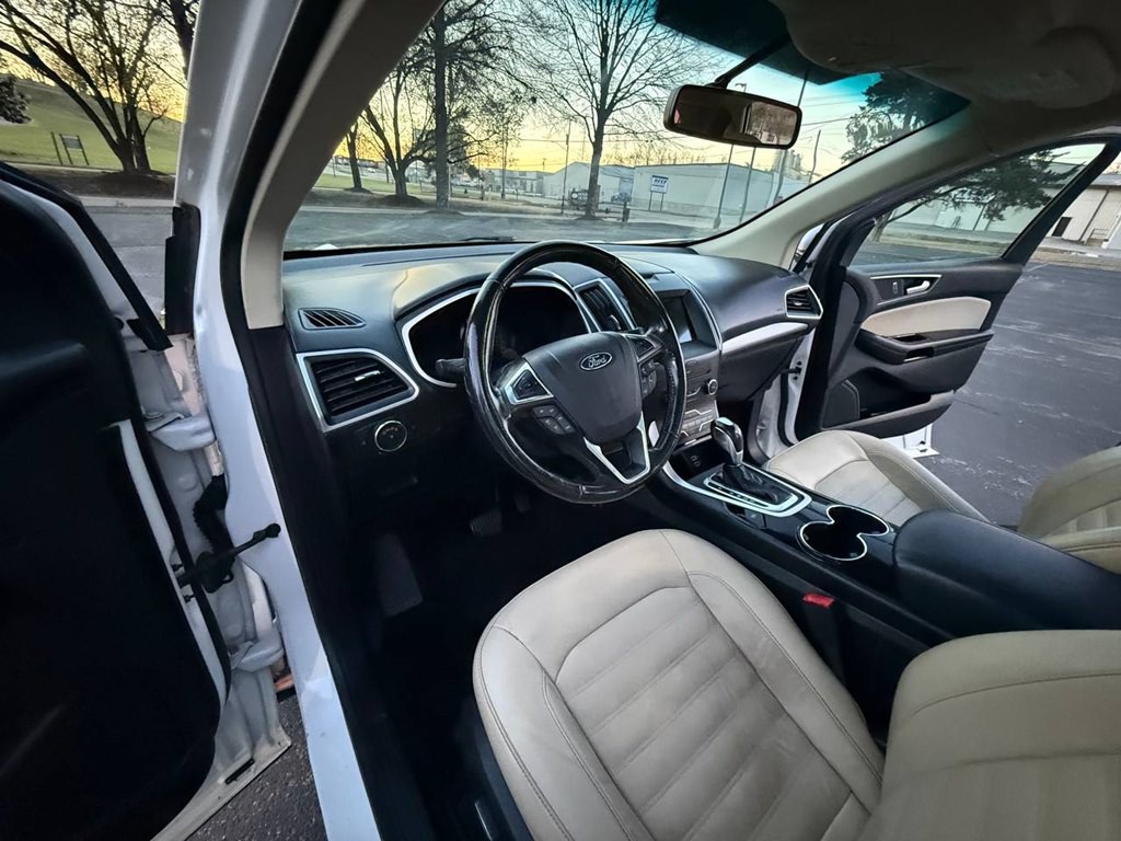 2016 Ford Edge Image 31