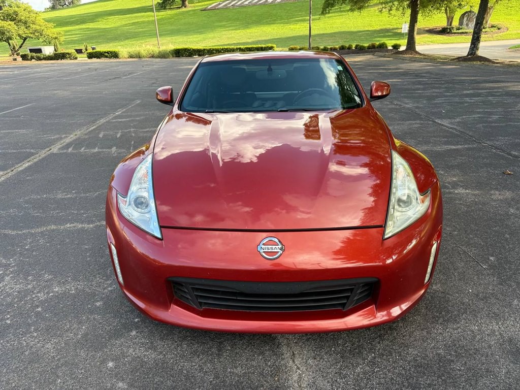 2014 Nissan 370Z Image 2