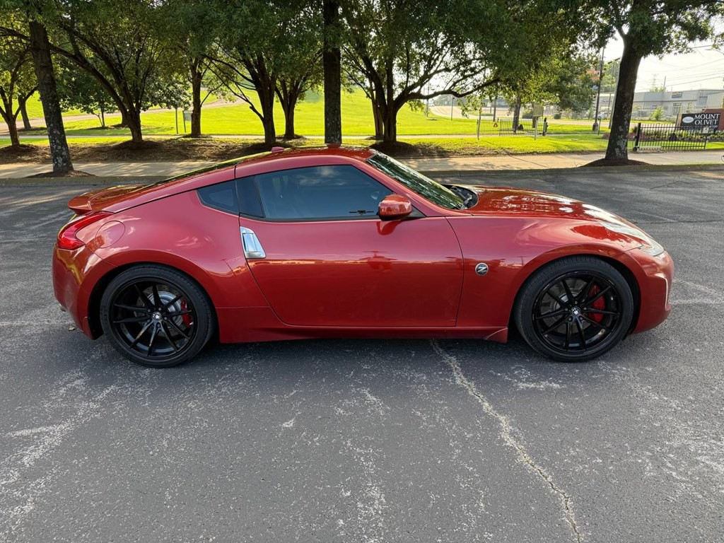 2014 Nissan 370Z Image 4