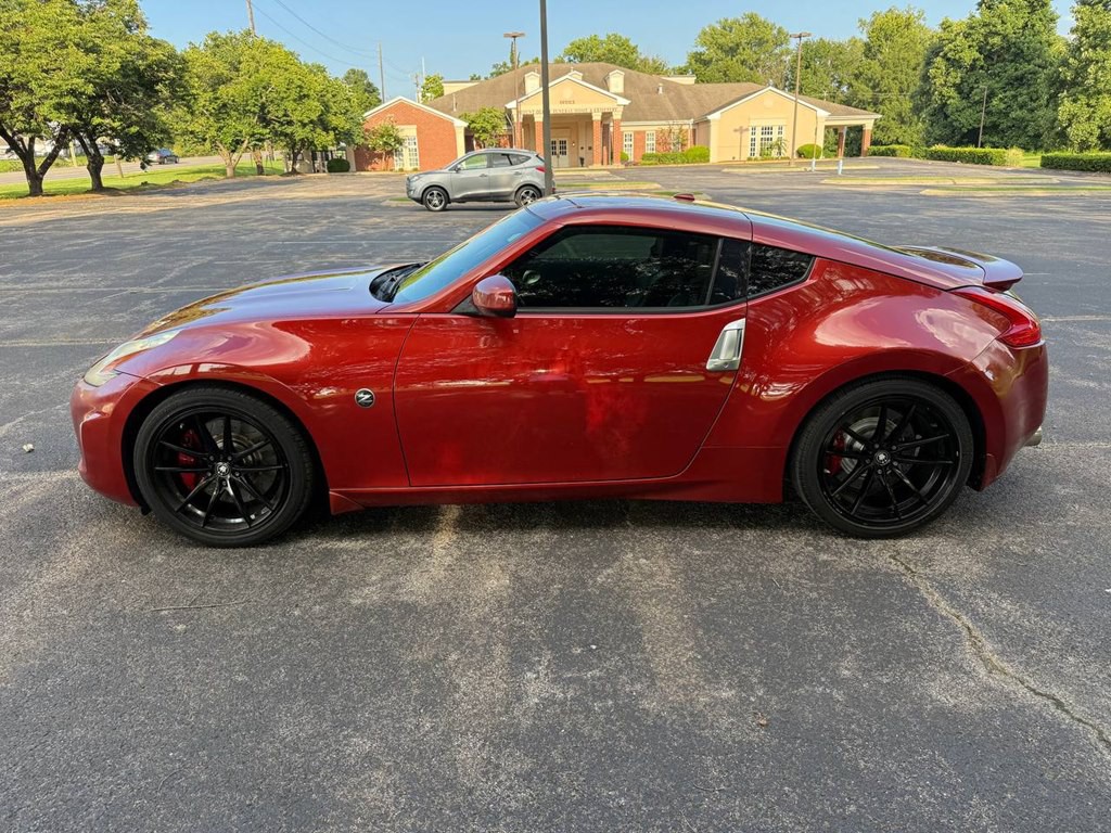 2014 Nissan 370Z Image 8