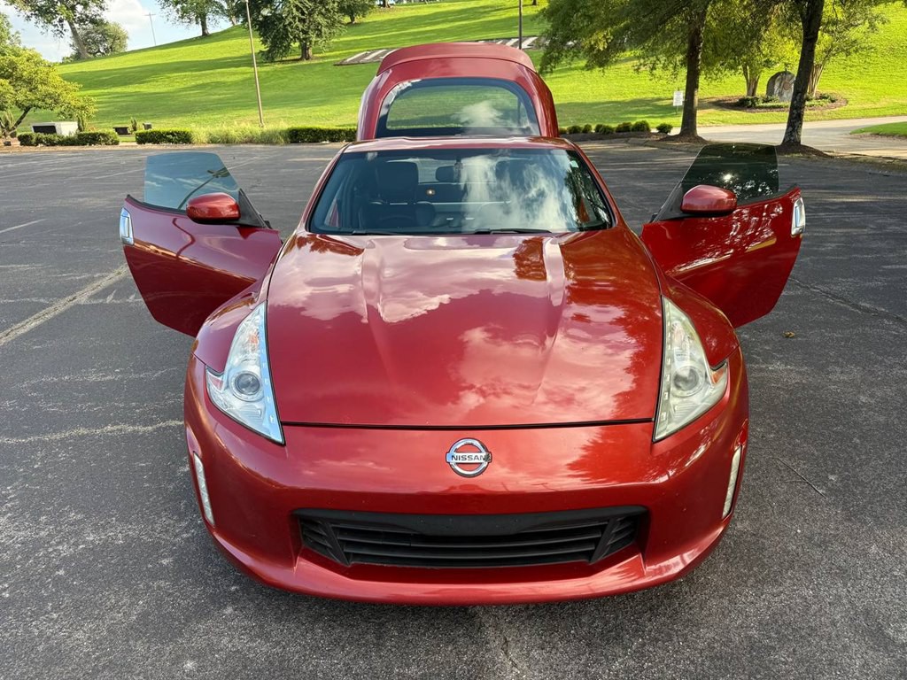 2014 Nissan 370Z Image 10