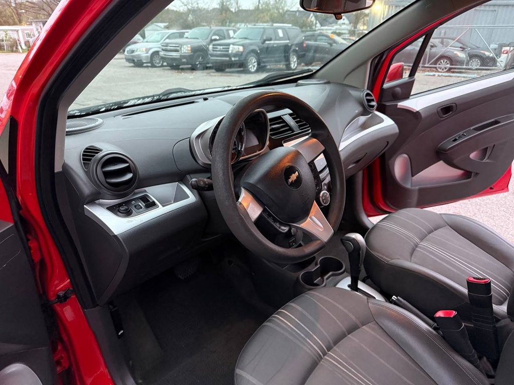 2015 Chevrolet Spark Image 17