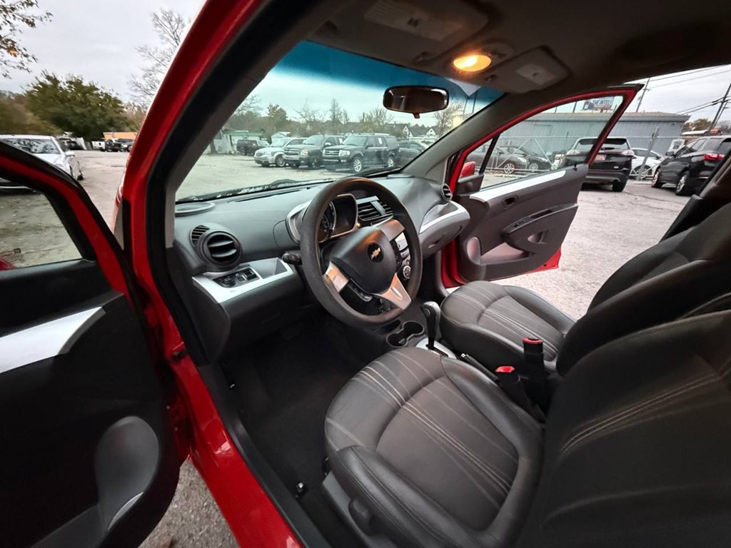 2015 Chevrolet Spark Image 18