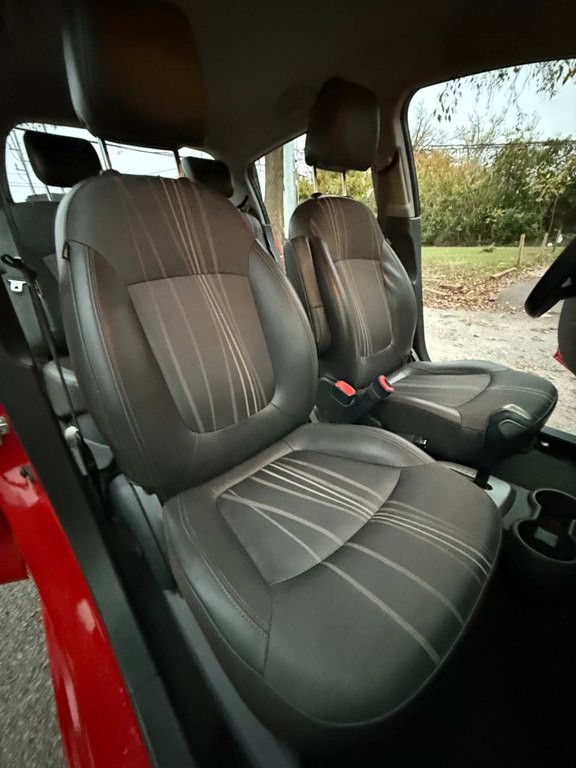 2015 Chevrolet Spark Image 28