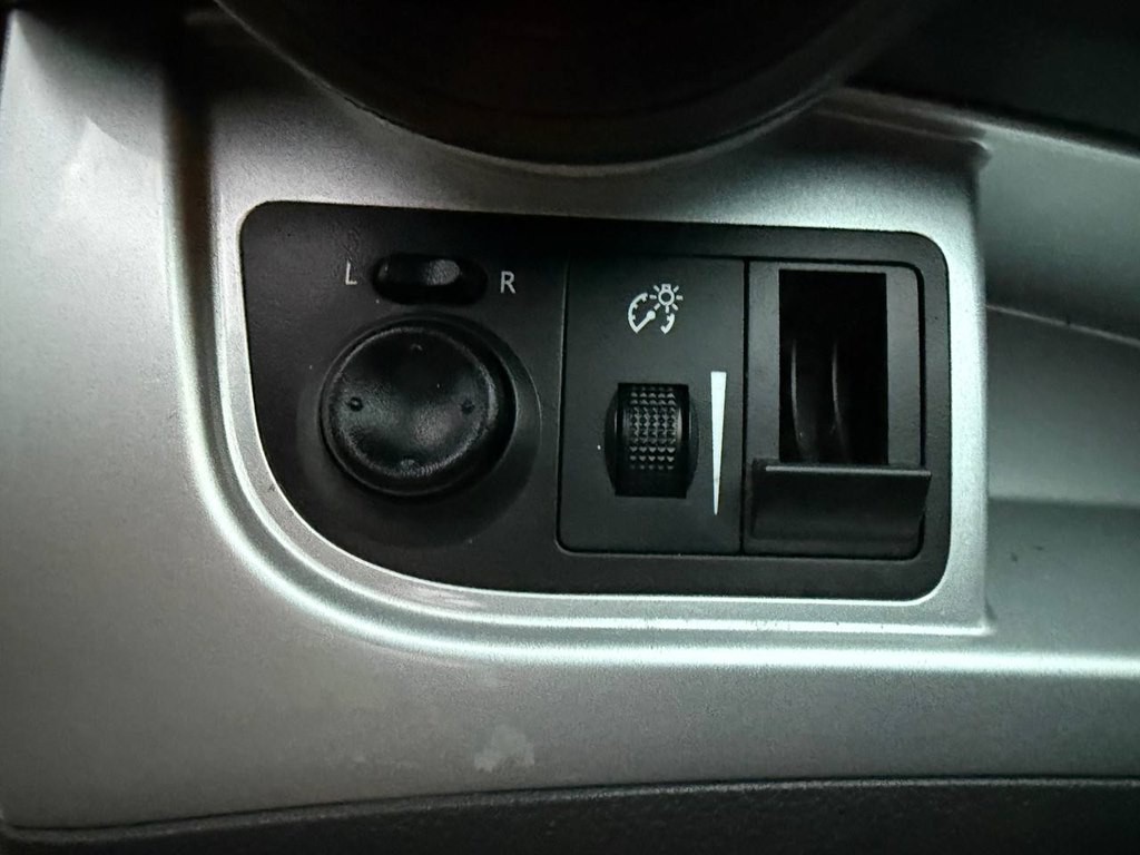 2015 Chevrolet Spark Image 34