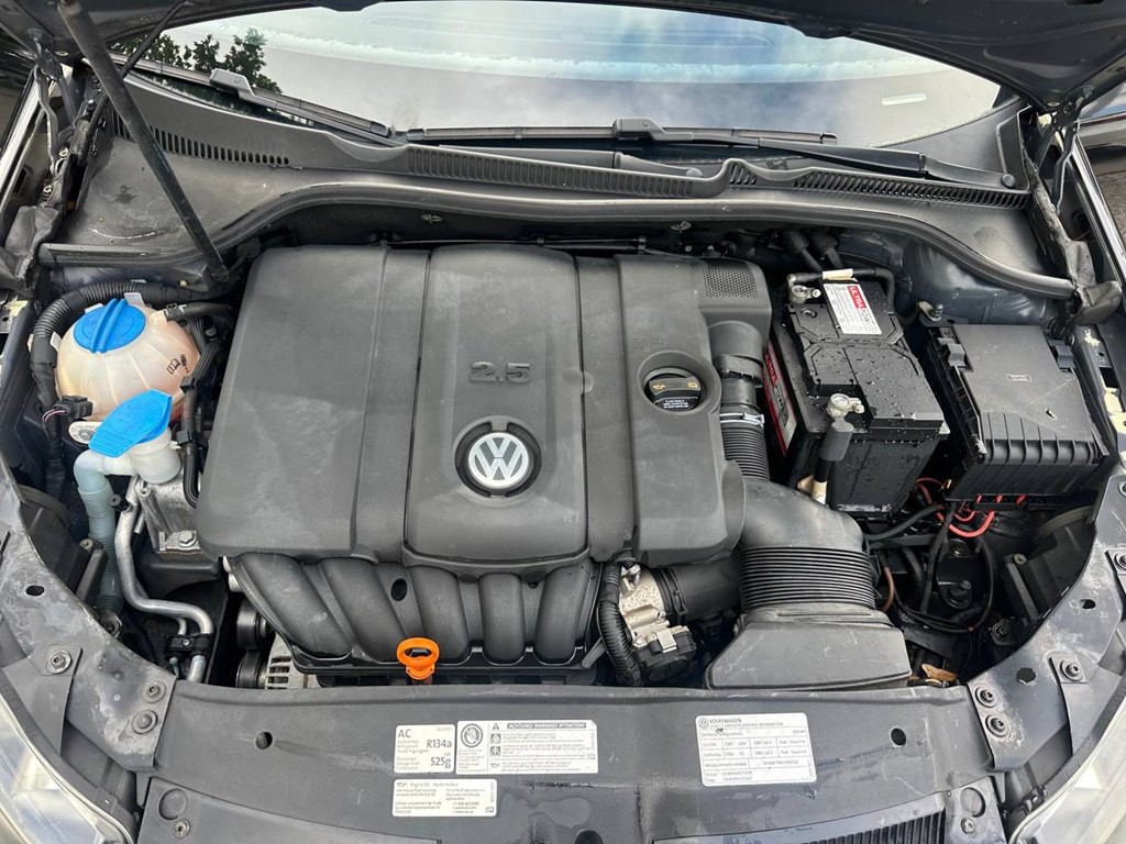 2012 Volkswagen Golf Image 10