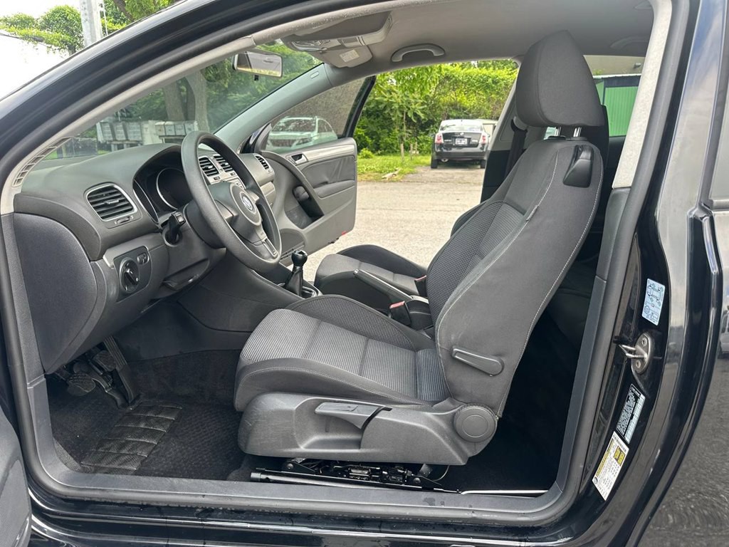 2012 Volkswagen Golf Image 14