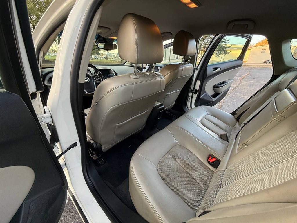 2015 Buick Verano Image 22