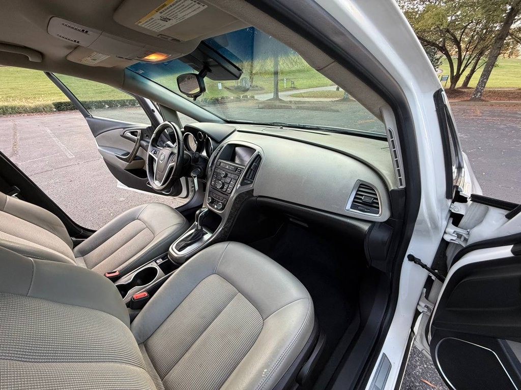 2015 Buick Verano Image 29