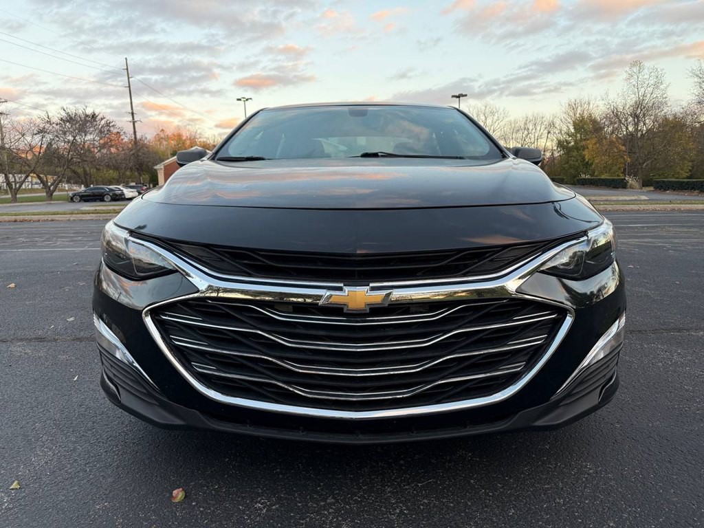 2019 Chevrolet Malibu Image 3